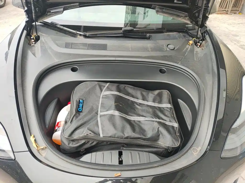 Tesla Model 3 — миниатюра 16