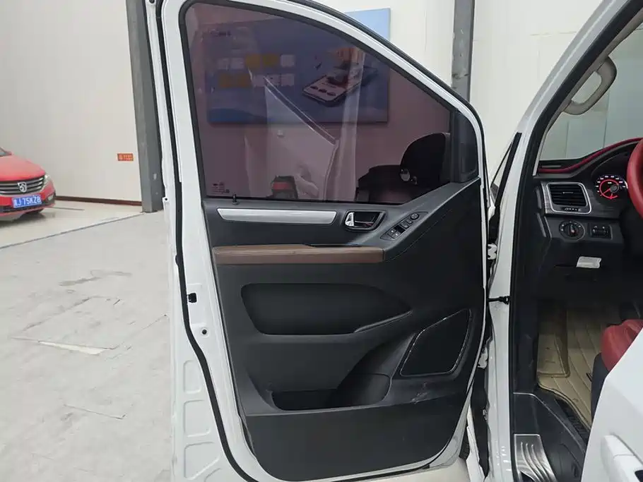 MAXUS G10 — миниатюра 7