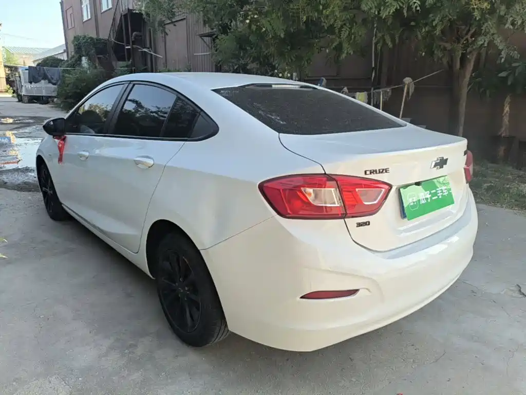 Chevrolet Cruze — миниатюра 5
