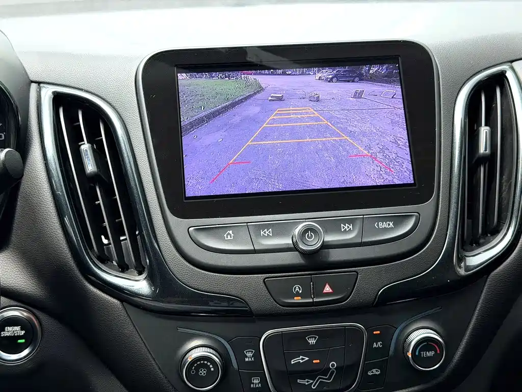 Chevrolet Equinox — миниатюра 9