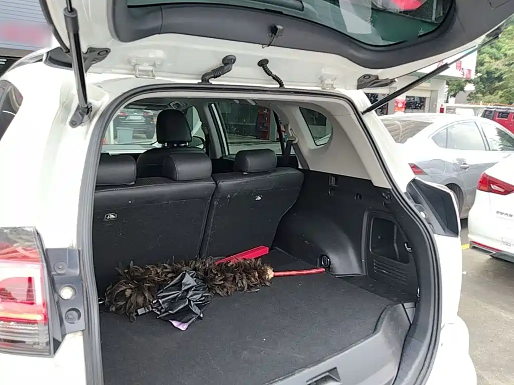 Toyota RAV4 — миниатюра 19
