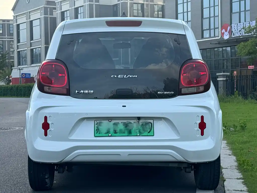 Roewe Clever 2021 302km
