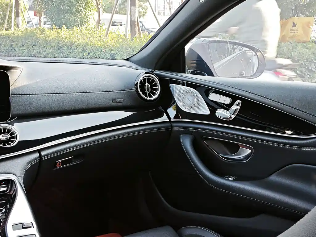 Mercedes-Benz AMG GT — миниатюра 15