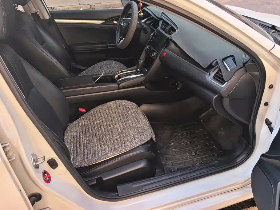 Honda Civic — миниатюра 8