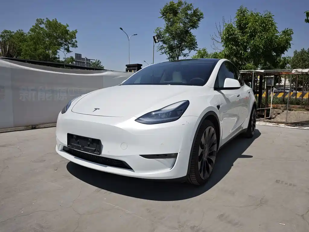 Tesla Model Y 2023