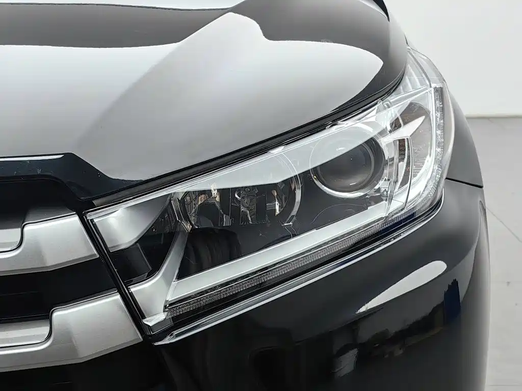 Toyota Highlander — миниатюра 7