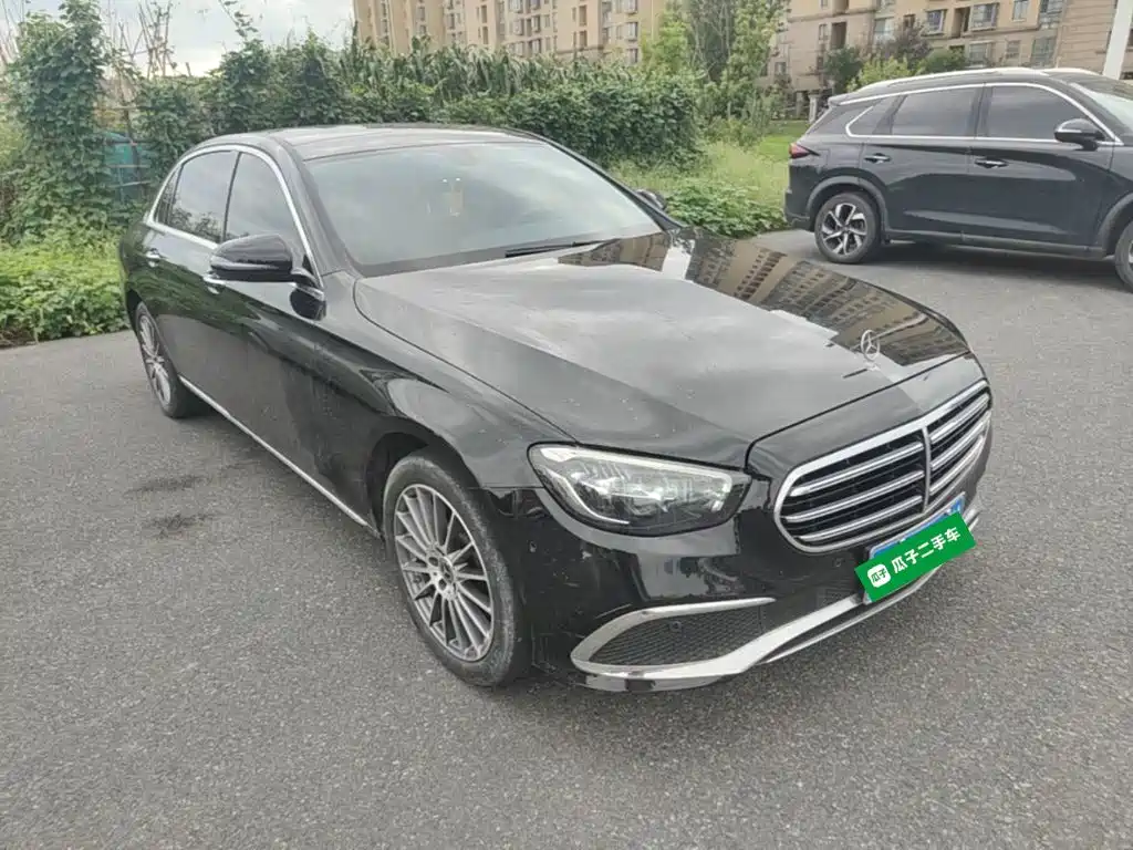 Mercedes-Benz E-Class — миниатюра 4