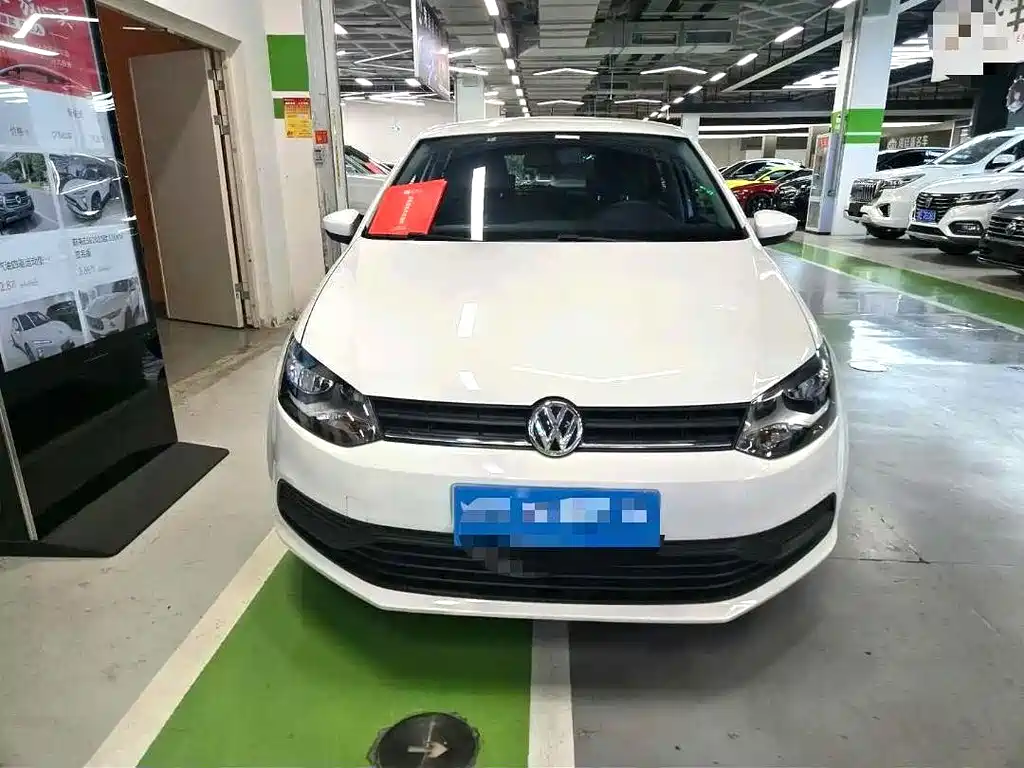 Volkswagen Polo 2018 1.5L AT
