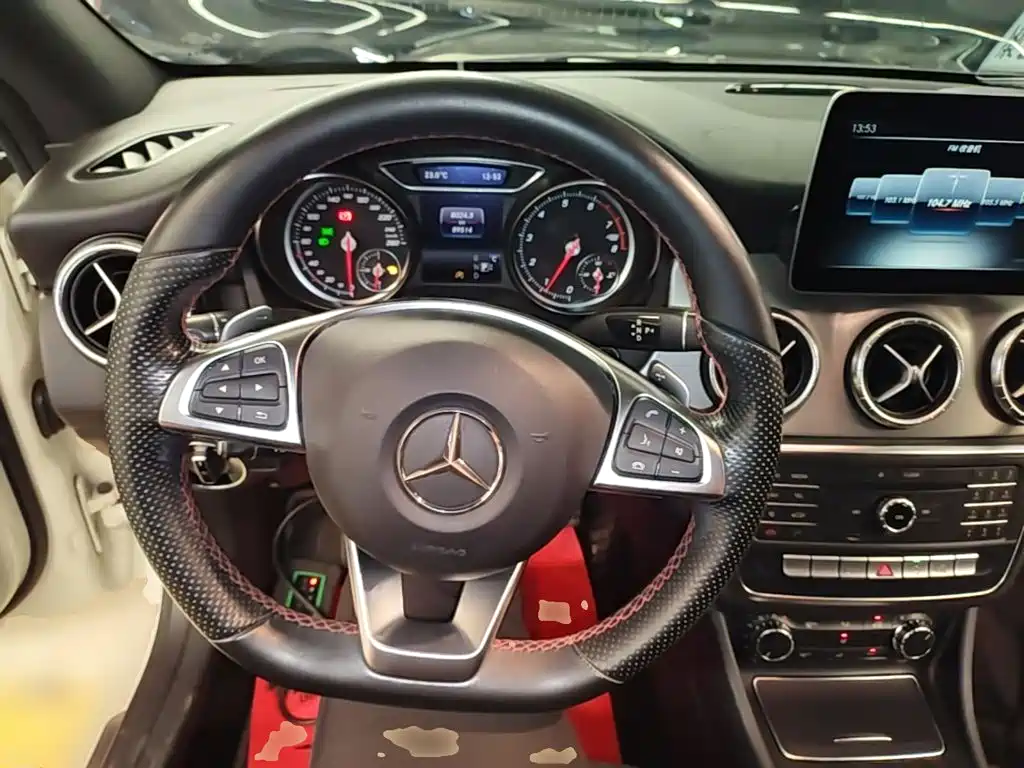 Mercedes-Benz CLA (Import) — миниатюра 11