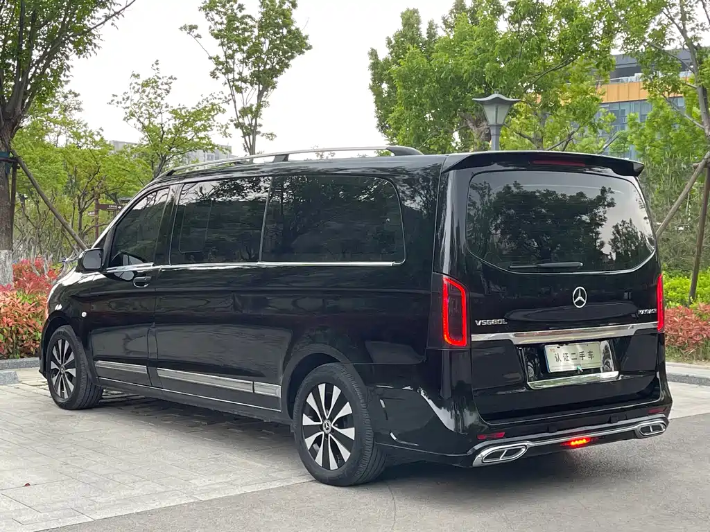 Mercedes-Benz Vito 2020 2.0T 7 мест