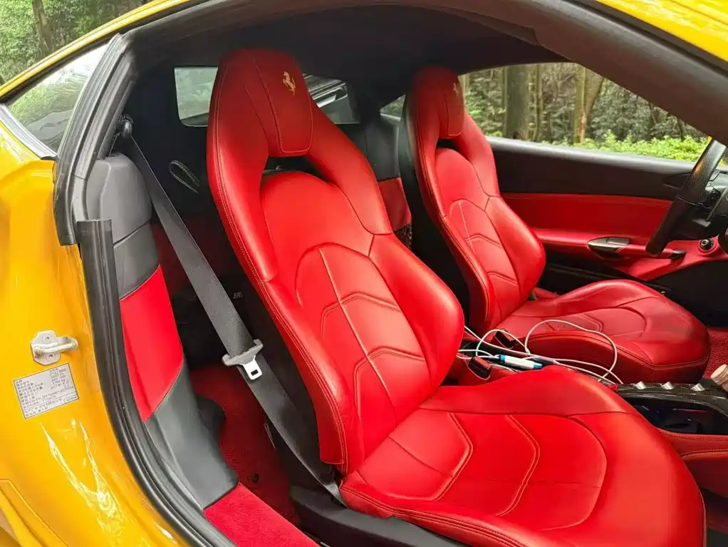 Ferrari 488 — миниатюра 6