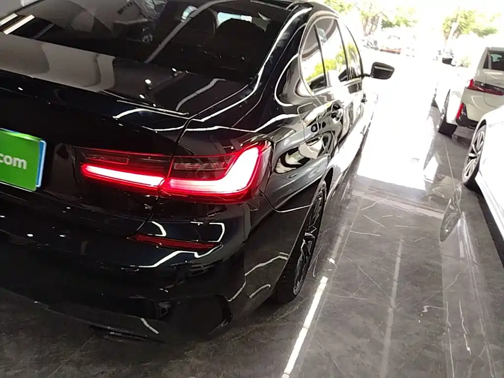 BMW 3 Series — миниатюра 8