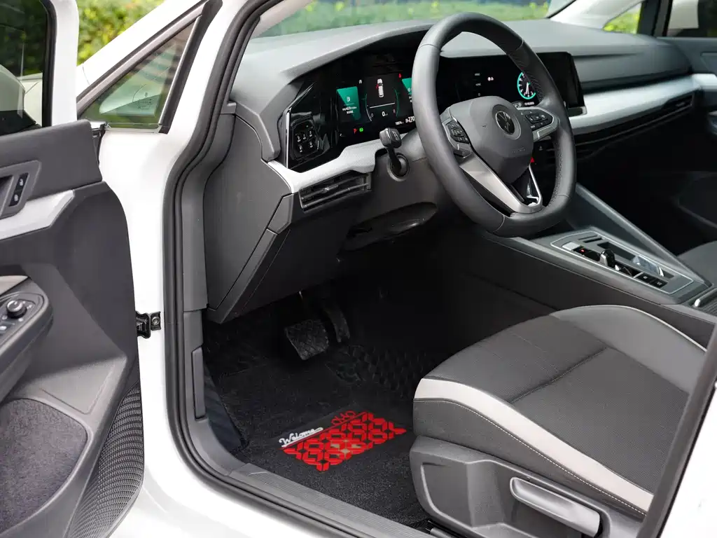 Volkswagen Golf — миниатюра 18