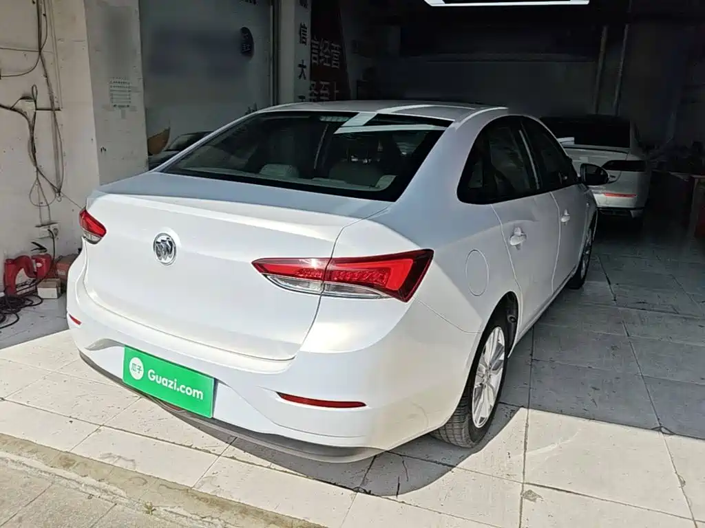 Buick Excelle — миниатюра 7