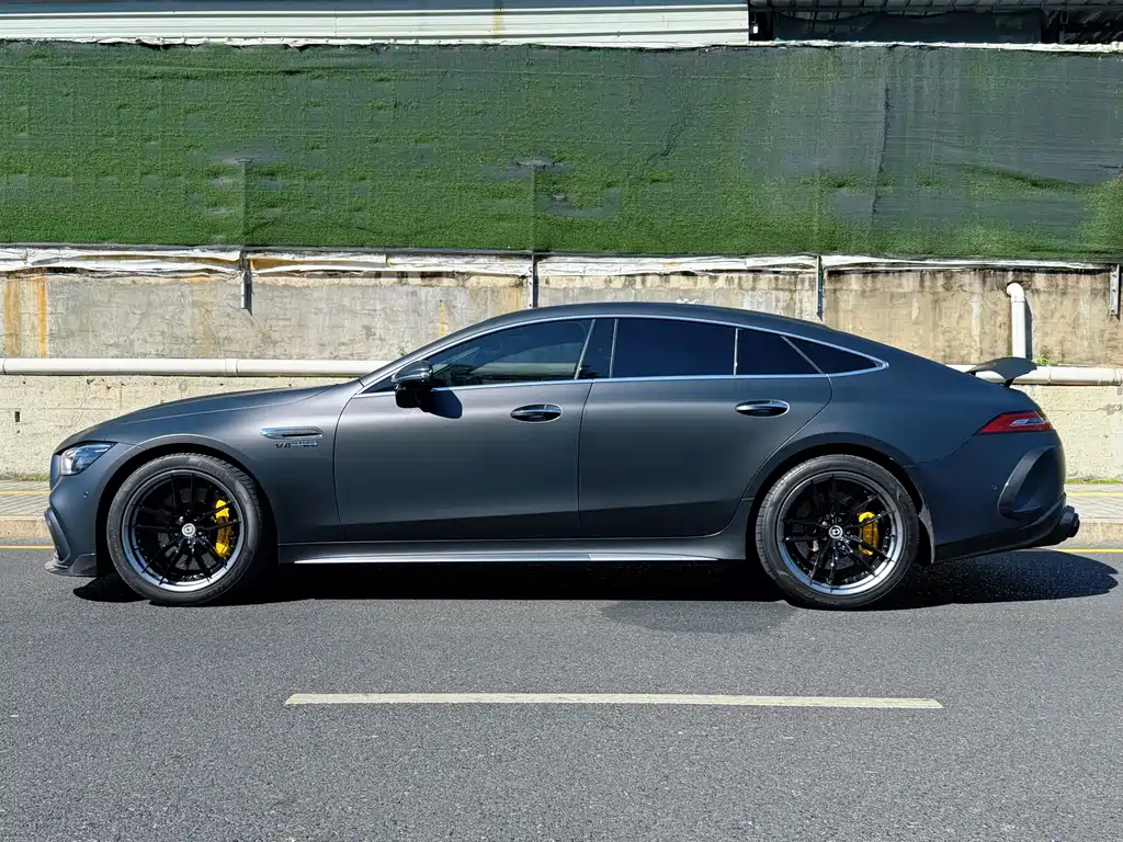 MERCEDES-BENZ AMG GT