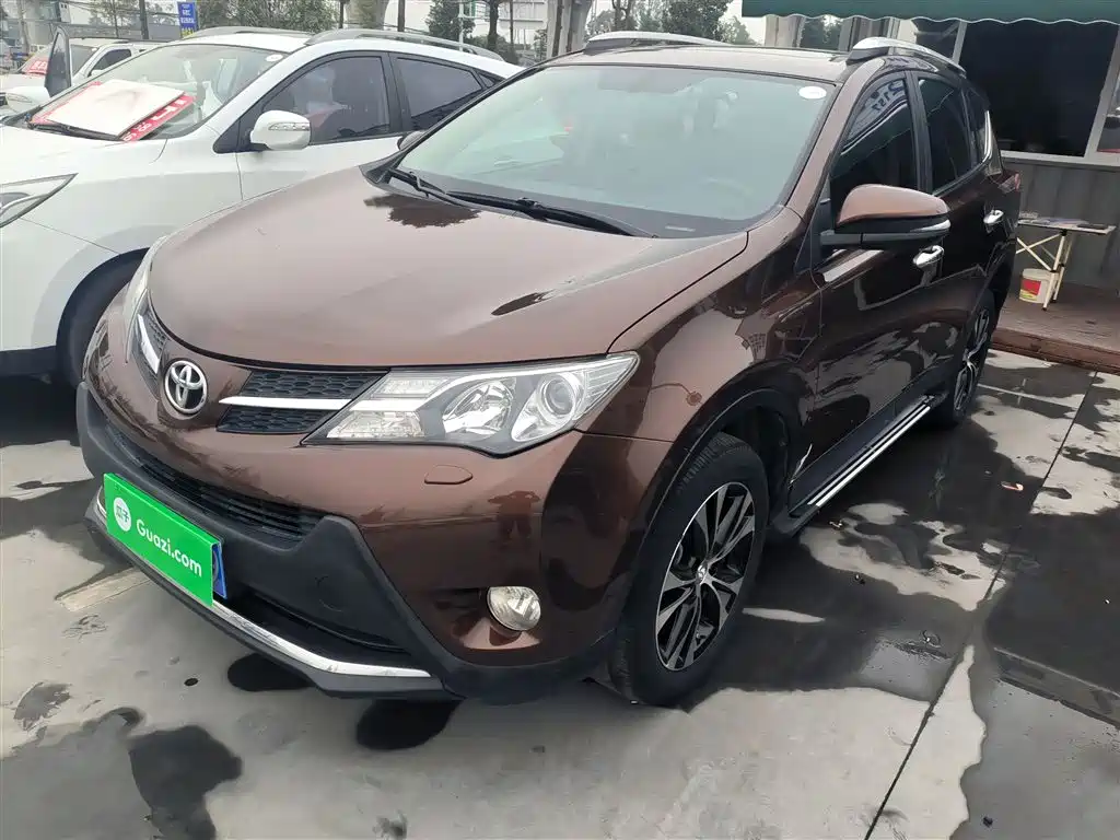 Toyota RAV4 2014