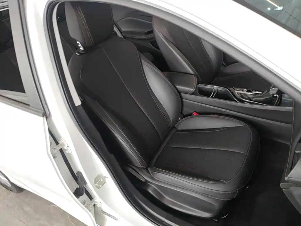 Buick Verano — миниатюра 25
