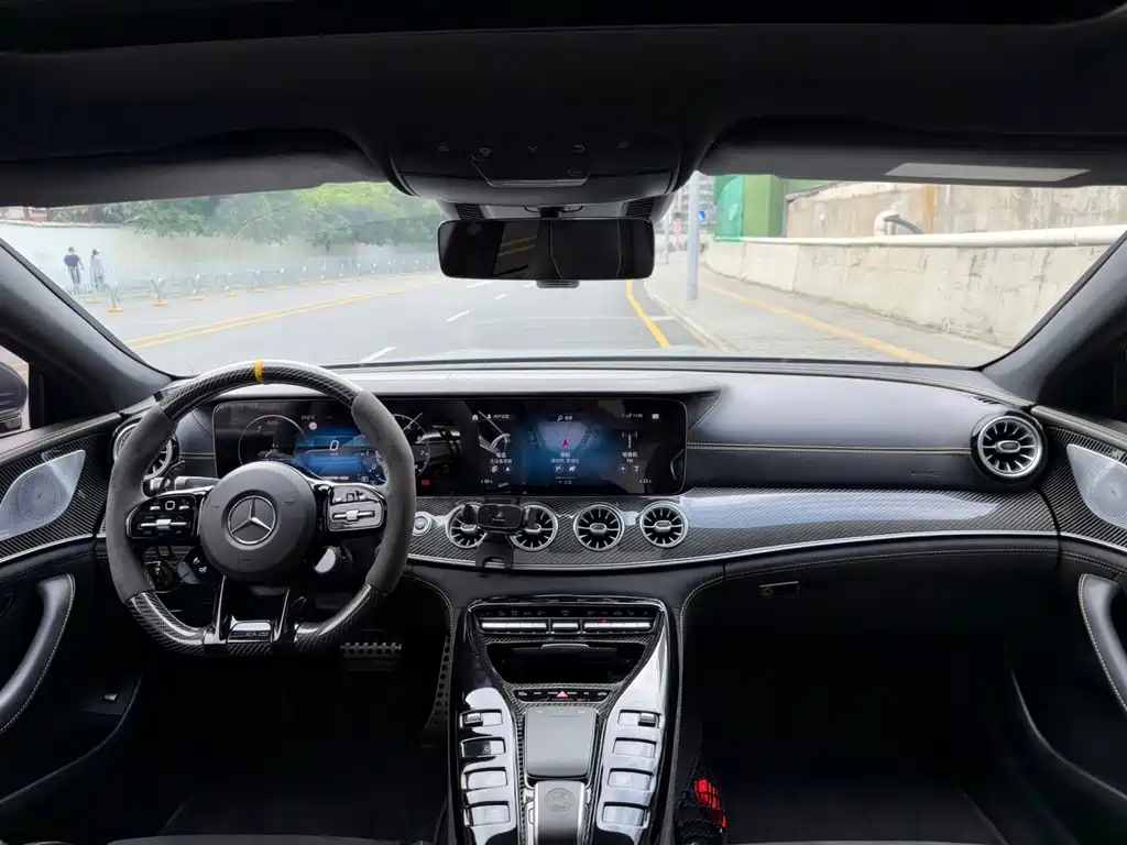 MERCEDES-BENZ AMG GT