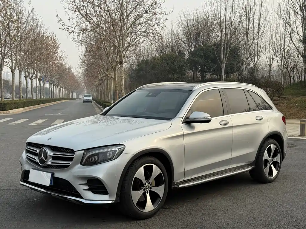 MERCEDES-BENZ GLC