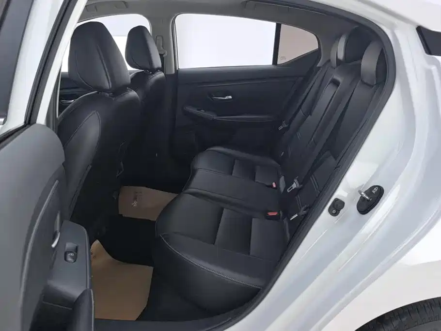 Nissan Sylphy — миниатюра 11