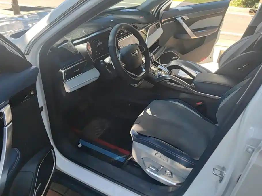 Geely Boyue — миниатюра 9