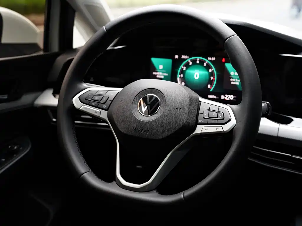 Volkswagen Golf — миниатюра 25