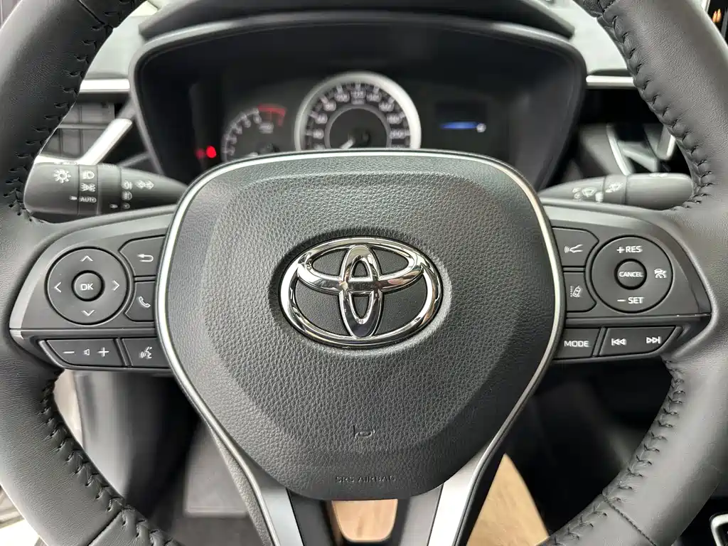 Toyota Corolla — миниатюра 13