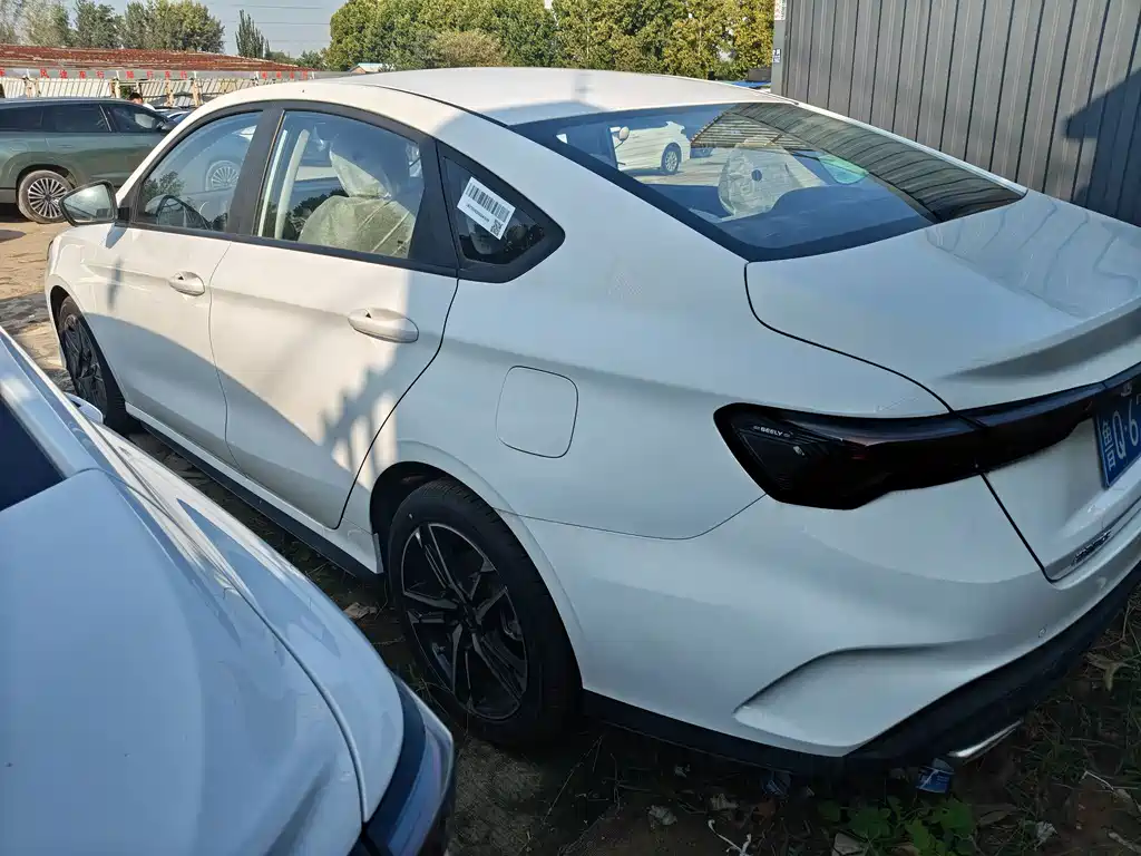 Geely Binrui — миниатюра 8