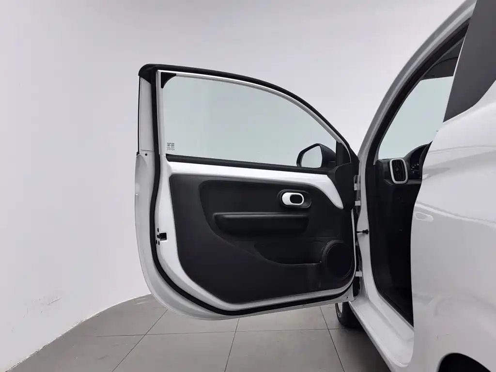 Roewe Clever — миниатюра 8