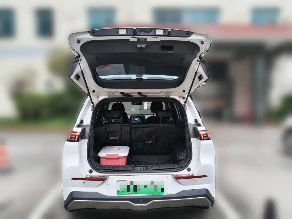 Aion AION Y — миниатюра 20