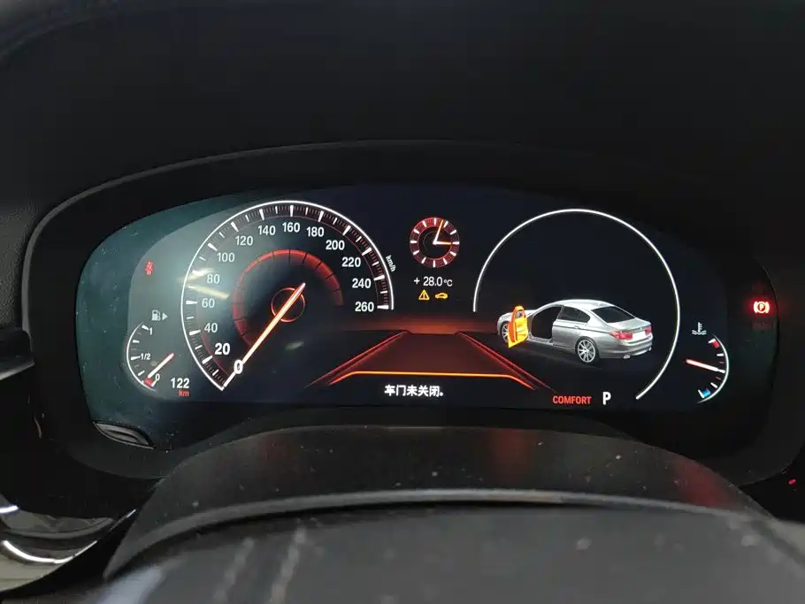 BMW 5 Series — миниатюра 14