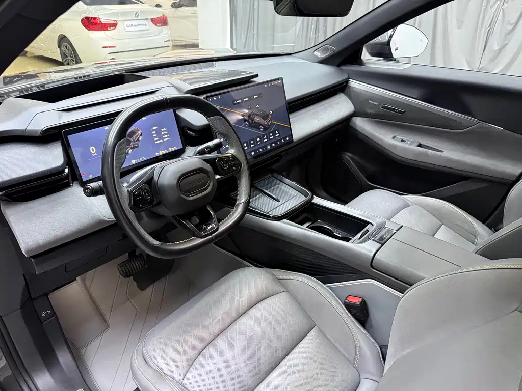Lynk & Co 08 EM-P — миниатюра 6