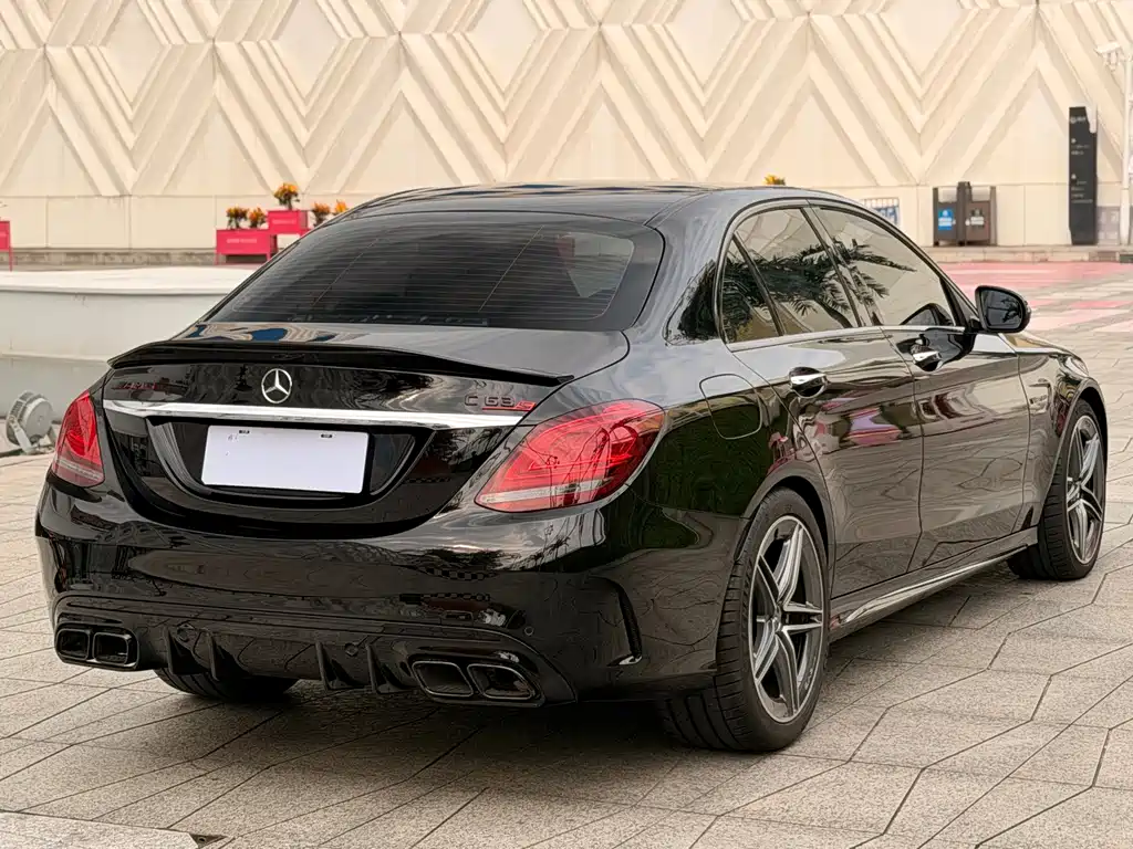 Mercedes-Benz C-Class AMG — миниатюра 6