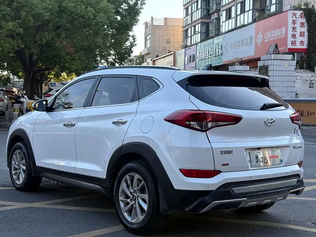 Hyundai Tucson — миниатюра 10