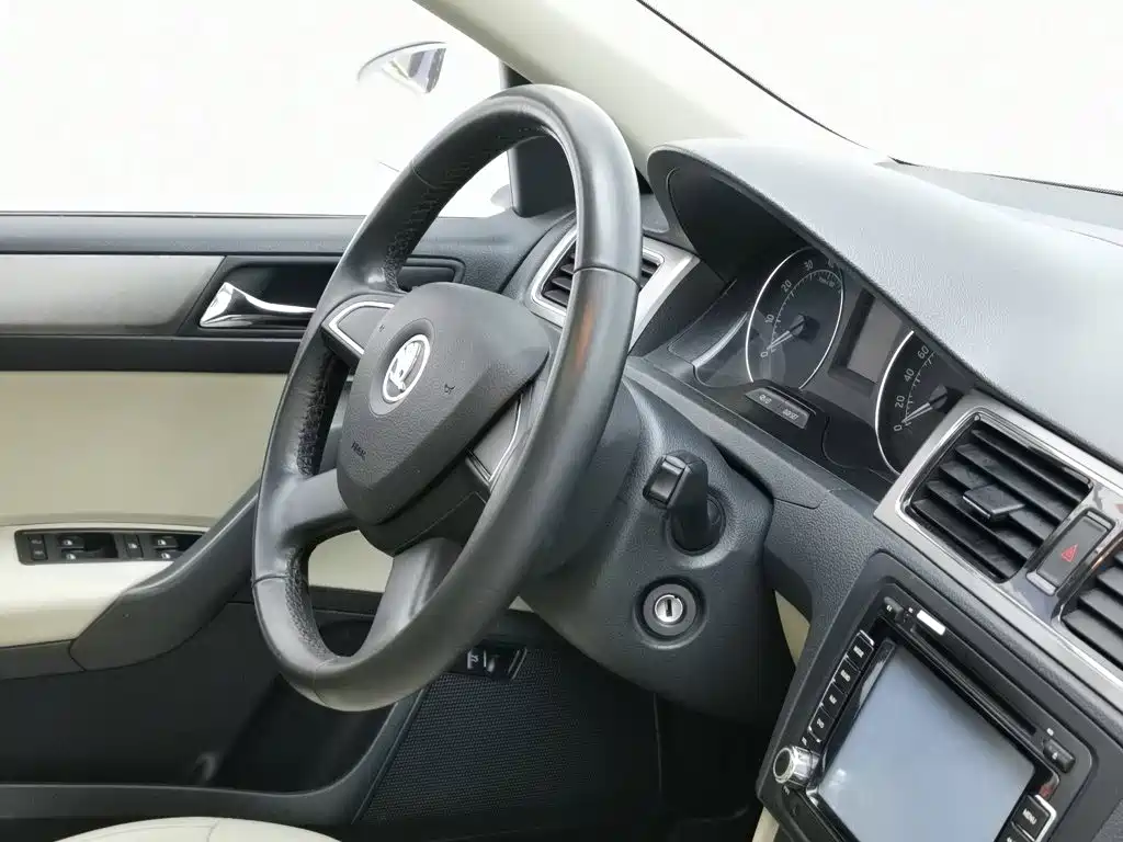 Skoda Rapid — миниатюра 22