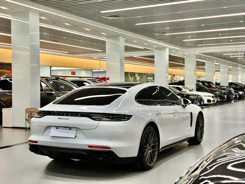Porsche Panamera — миниатюра 11