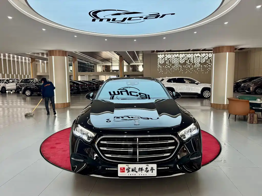 MERCEDES-BENZ E CLASS