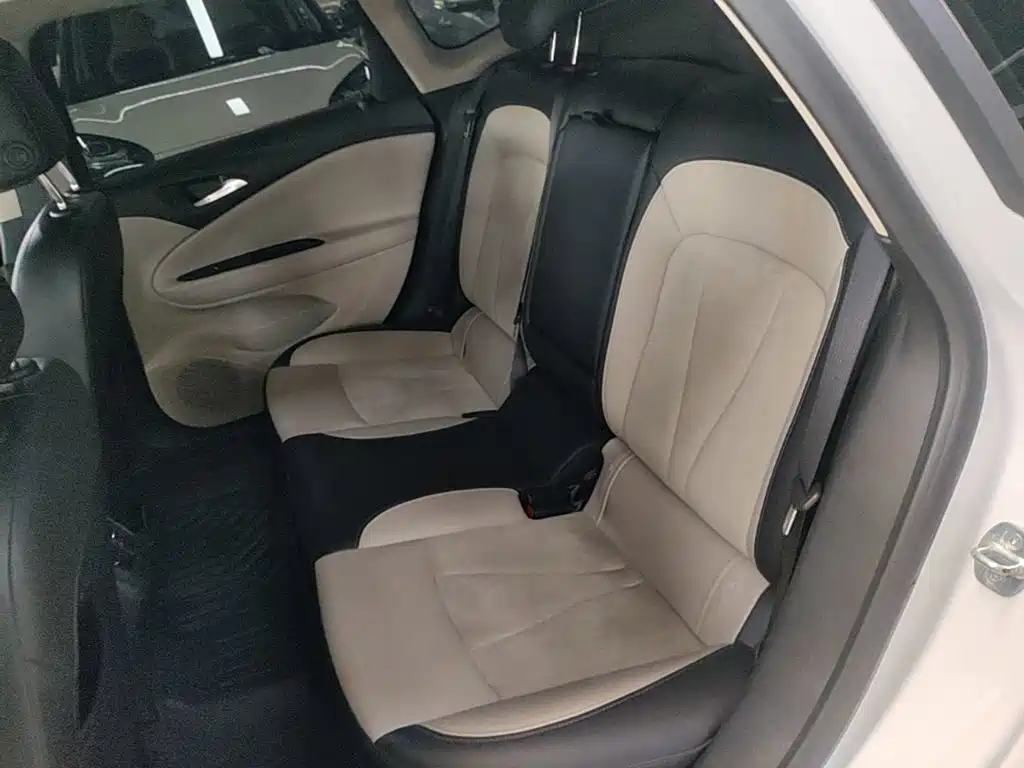 Buick Verano — миниатюра 17
