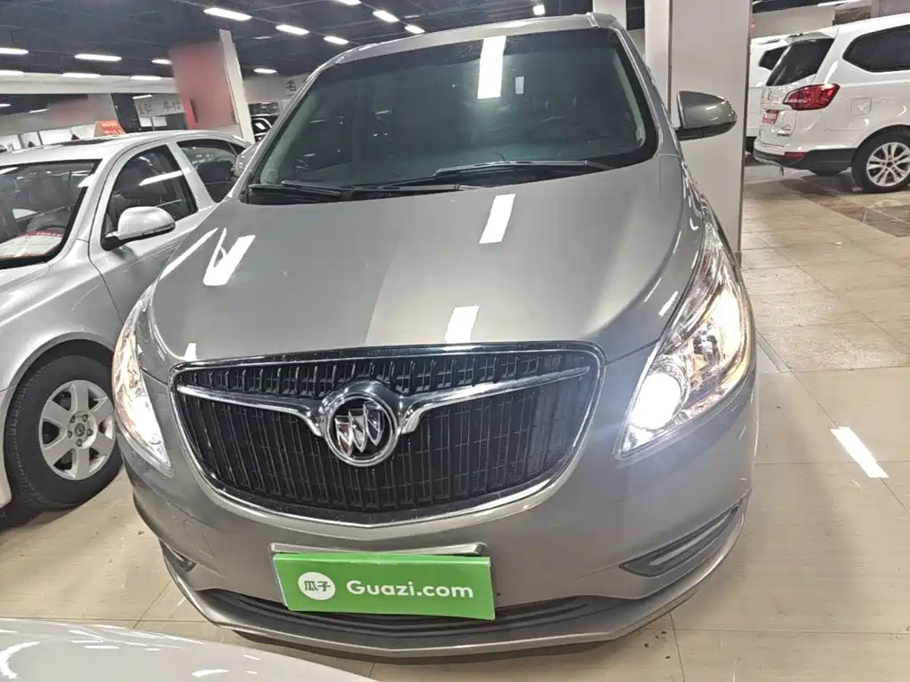Buick GL8 — миниатюра 3