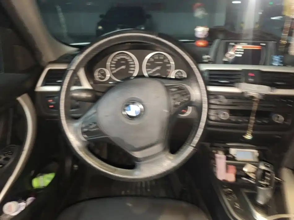 BMW 3 Series — миниатюра 12