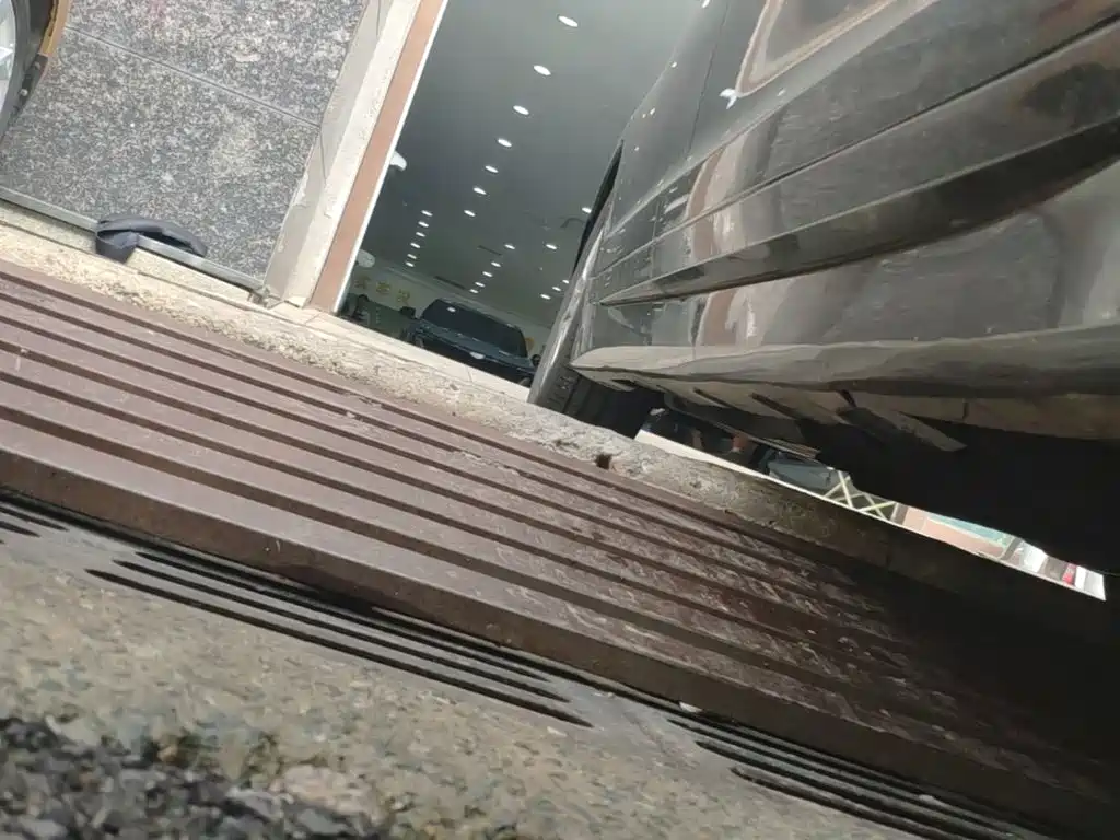 Lincoln MKZ — миниатюра 21