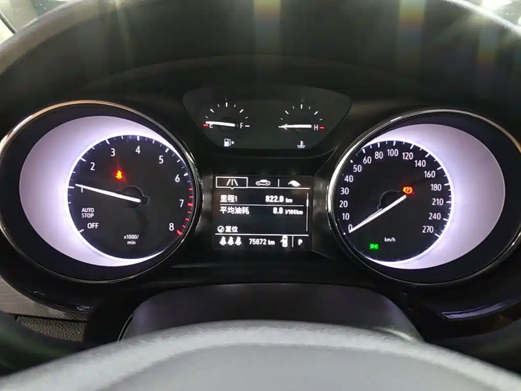Buick Verano — миниатюра 12