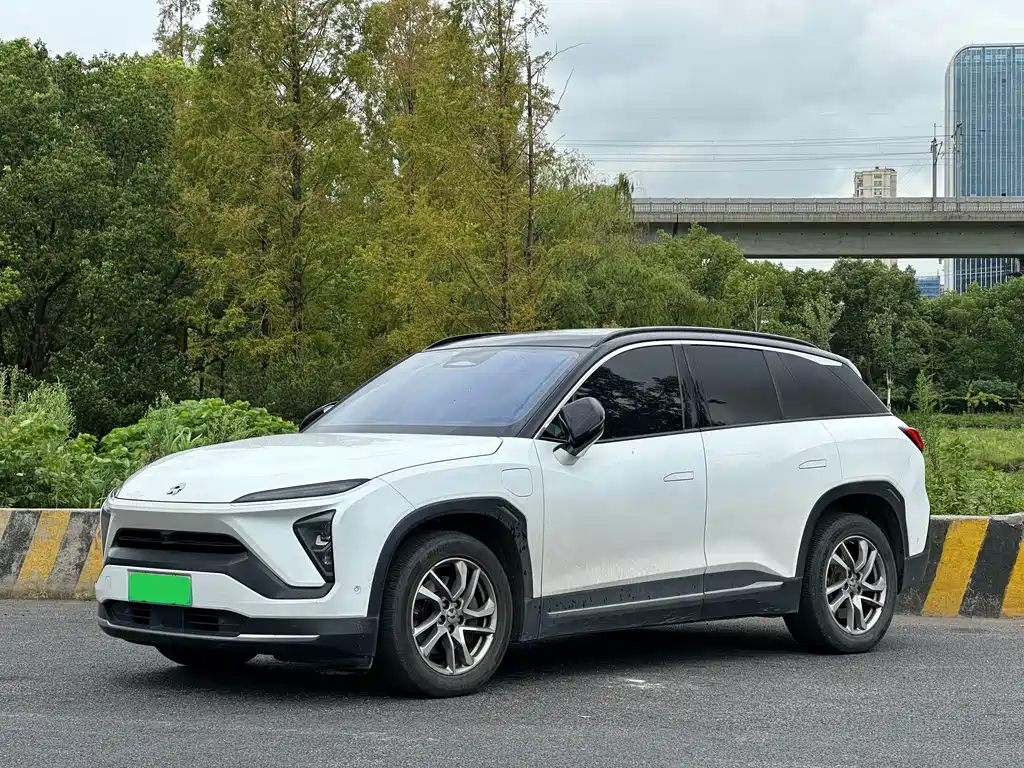 NIO ES6