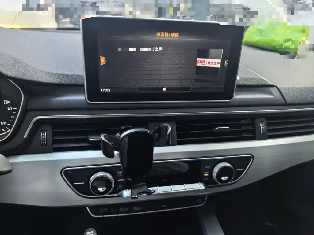 Audi A4L — миниатюра 14
