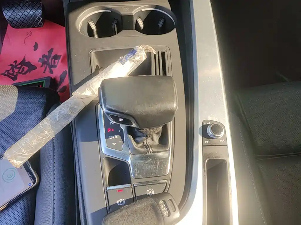 Audi A4L — миниатюра 14