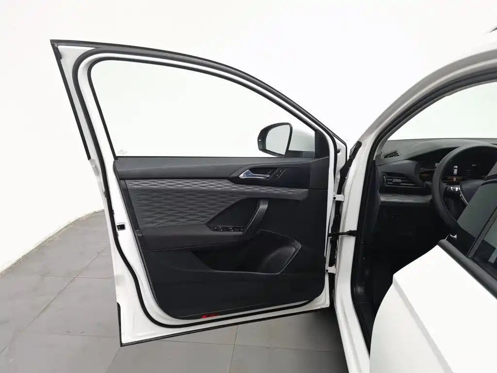 Volkswagen Tharu — миниатюра 8