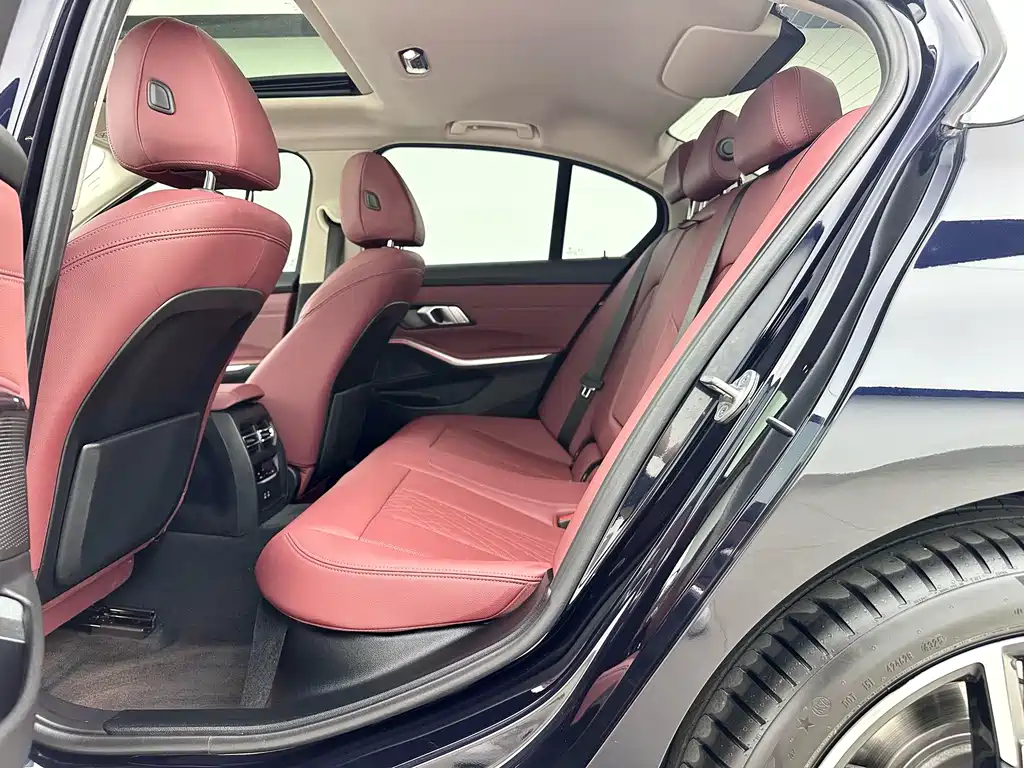 BMW 3 Series — миниатюра 4