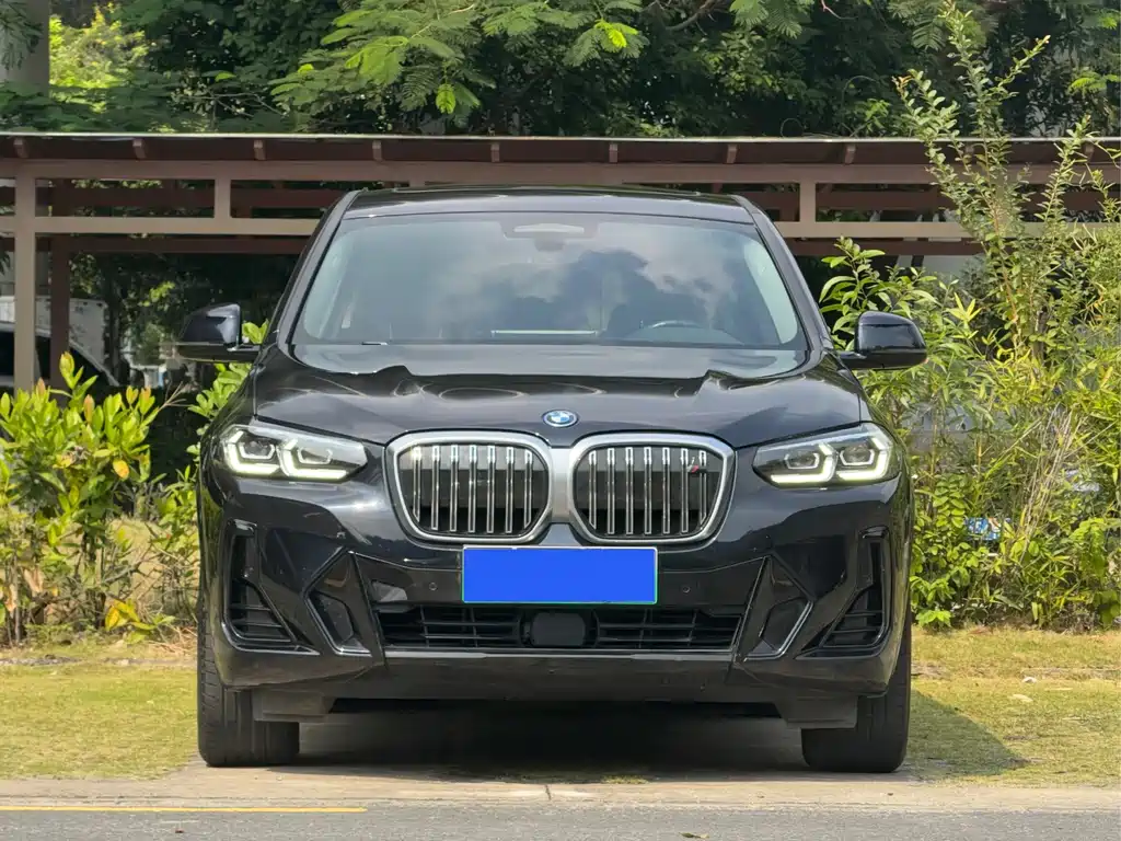 BMW iX3 — миниатюра 2