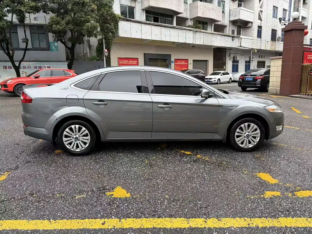 Ford Mondeo Zhisheng — миниатюра 4