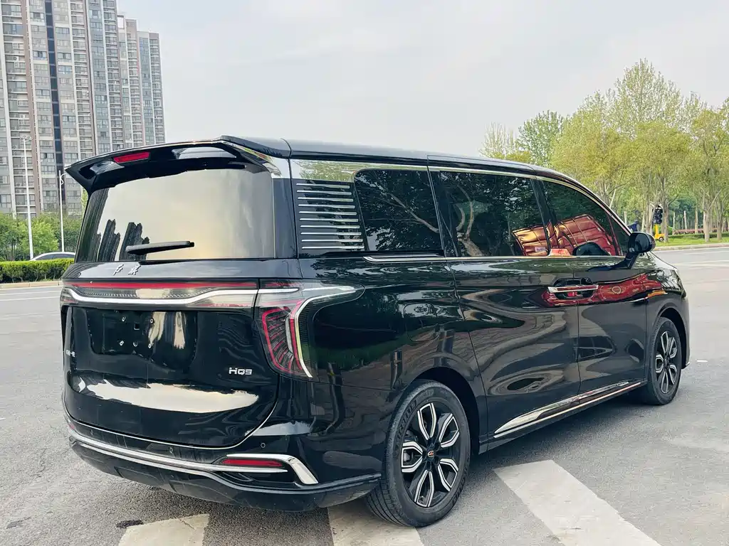 Hongqi HQ9 2023 2.0T